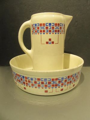 162.55 - DITMAR URBACH, ENSEMBLE DE TOILETTE EN FAIENCE ART … - Photo 1