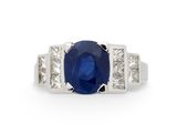 une bague en saphir et diamant