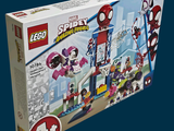 coffret de jeu Spider-Man dans une boîte sur fond bleu