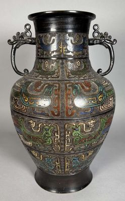 a vase that is sitting on a table