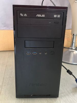 PC fixe avec clavier et souris ASUS H81M PLUS