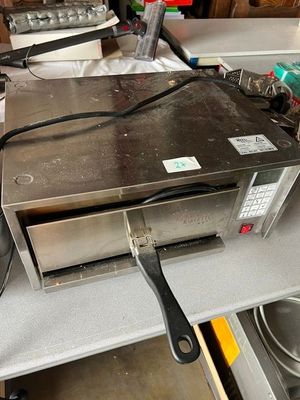 Four Pizza/Baguettes