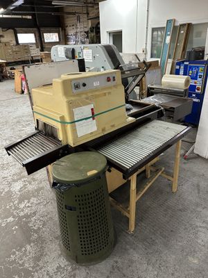 machine de conditionnement sous film thermorétractable - Photo 1