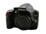 nik d520 digital slr camera with 18 - 55mm lens
