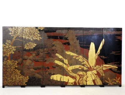 une image représentant un paravent décoratif orné d'une peinture