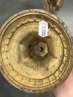 Paire de candélabres en bronze à 4 bras de lumière à décor c… (photo 2)