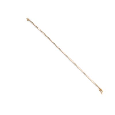 BRACELET LIGNE retenant 83 diamants ronds taille brillant. M…