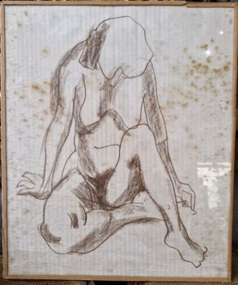 dessin représentant une femme assise par terre, les jambes croisées devant elle