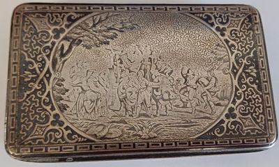 Tabatière rectangle en argent massif niellé 2ème titre poinç…