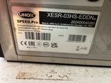 une image montrant un gros plan d'un four à micro-ondes
