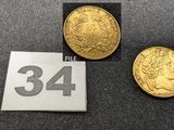 trois pièces d'or portant le chiffre 34