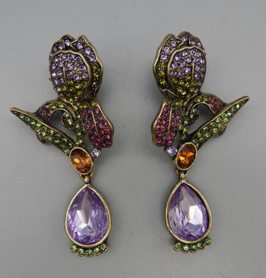 Paire de pendant d'oreille 'Iris" dans le goût Art Nouveau, …