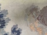a close up of a wallpaper with flowers and leaves on it