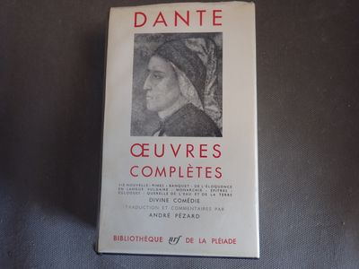 la couverture d'un livre sur laquelle figure le visage d'une femme