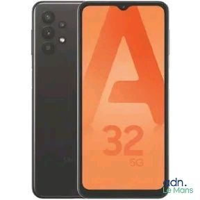 le nouveau smartphone Samsung A32, équipé d'un appareil photo arrière de 32 Mpx et d'un appareil photo arrière de 32 Mpx