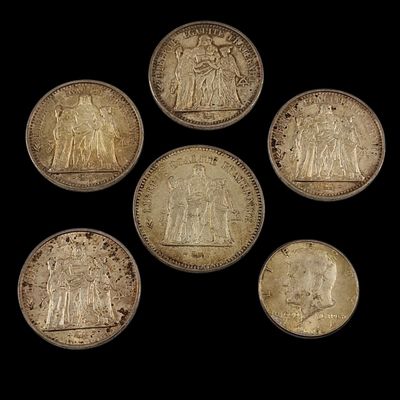 six gold sovereigns of the british empire