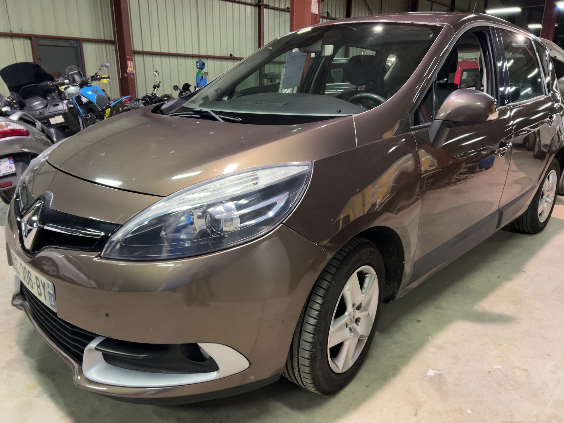 RENAULT MEGANE SCENNIC 1.5 DCI 110 CH BVA - MEGANE SCENNIC 1…