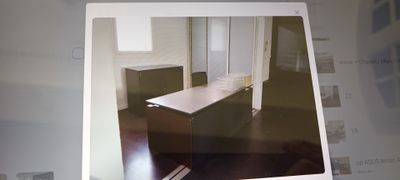 une photo d'un écran d'ordinateur sur laquelle on voit un bureau