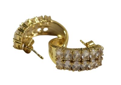 Paire de BOUCLES D'OREILLE en argent doré 925/1000, serties …