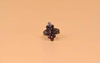 Bague ancienne de forme marquise en or 750/1000 et argent av…