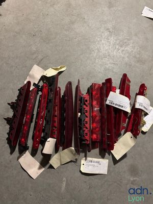 Lot à retirer à Lyon (69008) le lundi, mardi et jeudi de 08h…