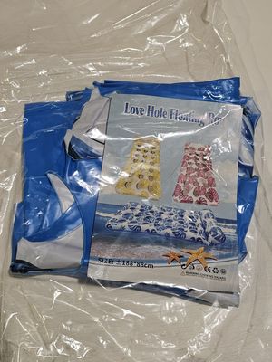 LOVE HOLE FLOATING ROW - Matelas gonflable de piscine - 188x…