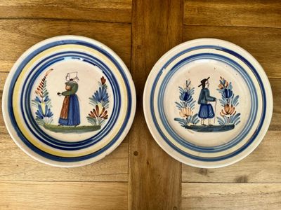 Manufacture Dumaine Tanquerey Henriot : 2 plats à bords bleu…