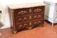 Commode droite en placage en chevrons de bois de violette su… (photo 3)