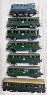 HORNBY Ecartement 0 – lot comprenant une Locomotive BB 8051 électrique - Photo 1