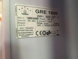 a sign on the wall of a room that says gre 1800