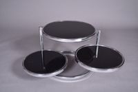 Paire de tables basses ou bouts de canapé en métal chromé et… (photo 5)