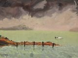 une peinture à l'huile représentant un bateau sur un plan d'eau, sous un ciel nuageux