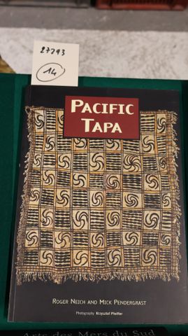 PACIFIC TAPA: Roger Neich and Mick PENDERGRAST. University of Haw...