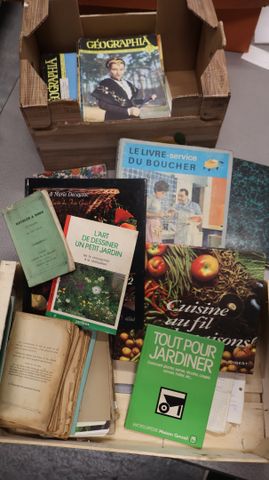 Livres de cuisine, revues géographia jardinage