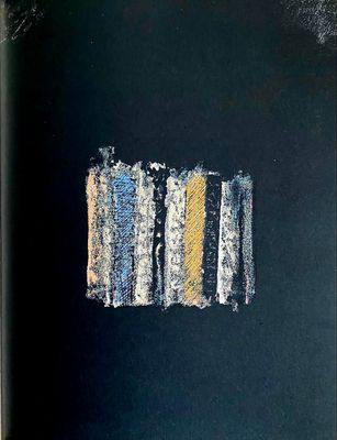 une photo d'un livre sur laquelle figure l'image d'un livre