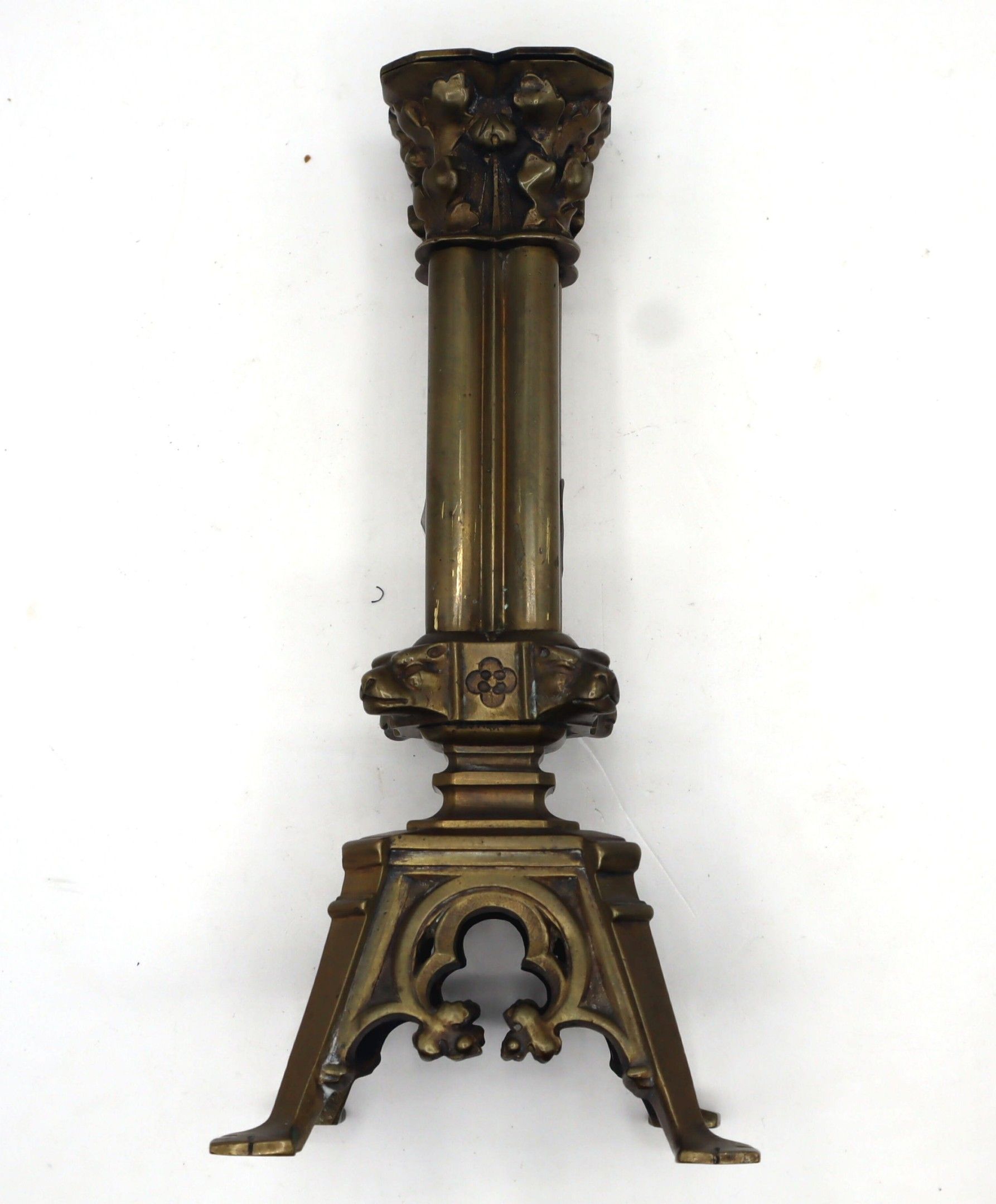 Objets d'art & Curiosités