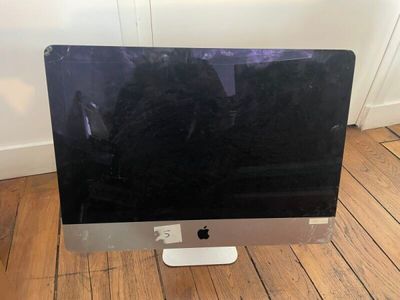 1 ordinateur APPLE iMac (écran fissuré) (année 2019) avec cl…