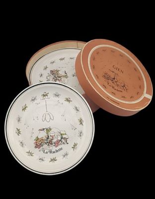 GIEN. Service à raclette dans sa boîte. - Photo 1