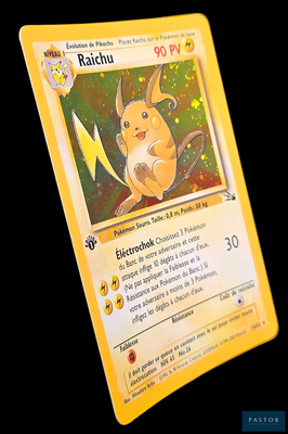 une carte sur laquelle figure l'image d'un personnage de Pokémon