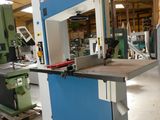 a machine that is sitting in a building