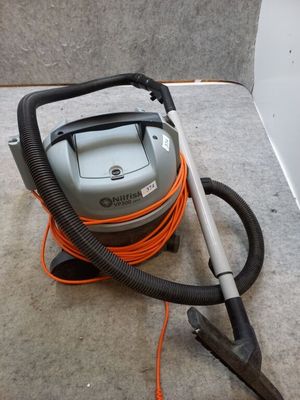 Aspirateur professionnel NILFISK modèle VP300 Hepa (non-test… - Photo 1