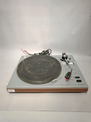 [SANYO] Tourne-disques, platine vinyles référence TP 1010 UM…