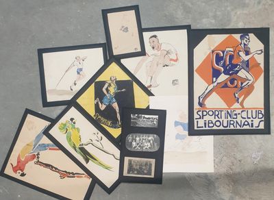 de nombreux souvenirs sportifs exposés dans la salle