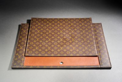 louis vuitton monograme leather document holder