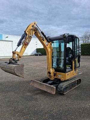 Mini pelle CATERPILLAR type 301.8 numéro série CAT03018TH8X0…