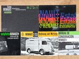 trois livres posés sur une table, avec une camionnette et une autre camionnette en arrière-plan