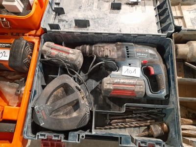 Perforateur sans fil Bosch GBH 36V-Li avec chargeur et 2 acc… - Photo 1