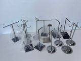 a lot of hooks that are sitting on a table