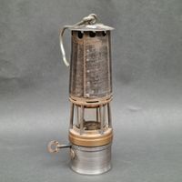Lampe de sûreté de mineur en acier et laiton, verre estampil… (photo 2)