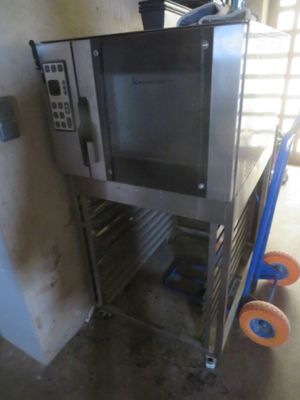 1 FOUR à viennoiseries BONGARD avec support à plaques